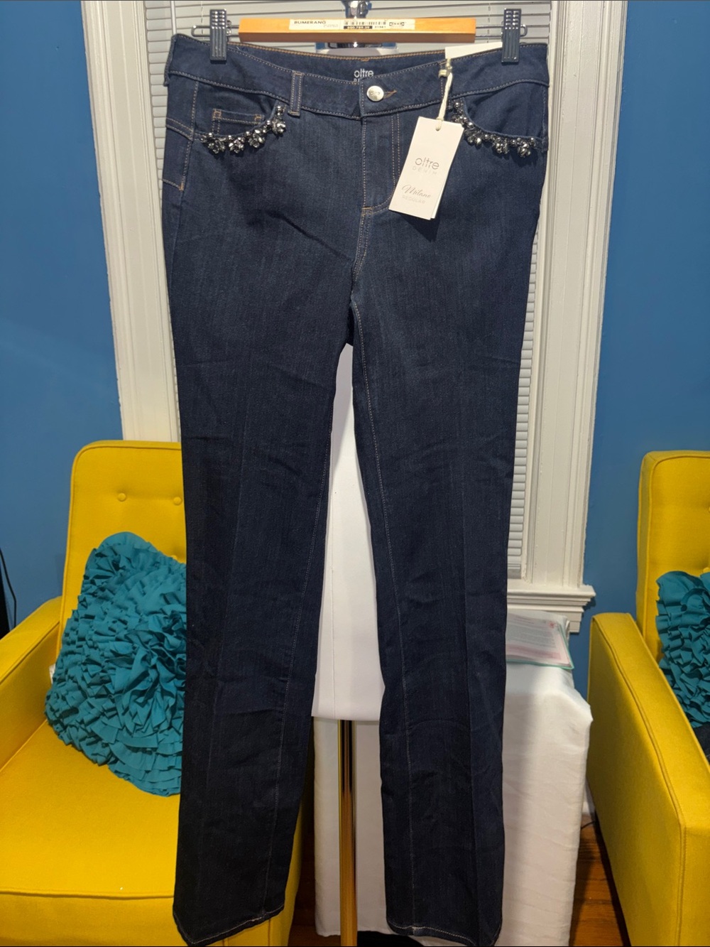 Oltre Straight Leg  denim Jeans with Jewel-Trim Pockets